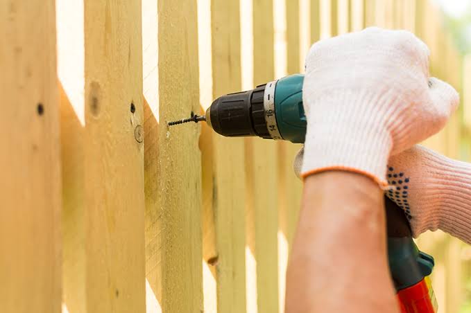 A Complete Guide to Industrial Fences and Durable Fence Panels